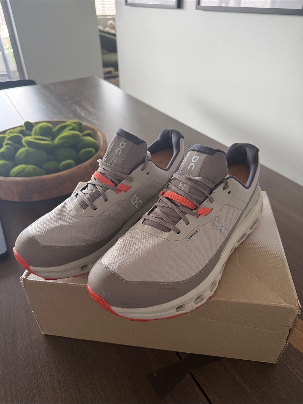 On Running Men’s Cloudstratus Taupe with Coral Highlights